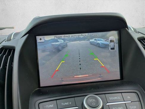 Used 2017 Ford Escape SE w/ Equipment Group 201A AWD/4WD image 13