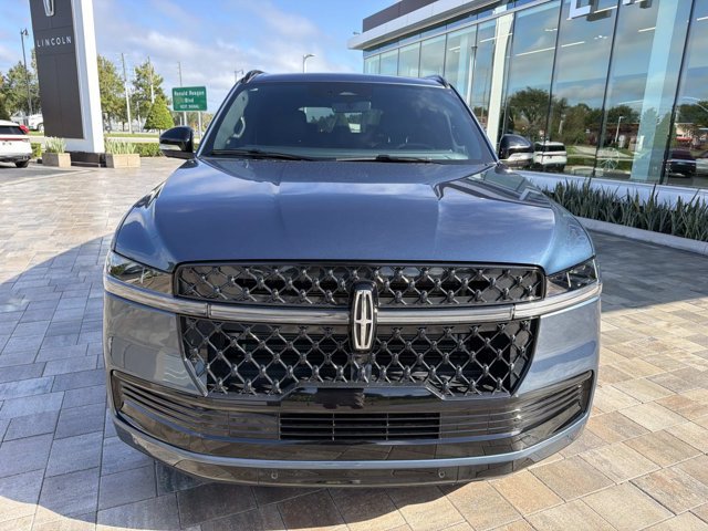 New 2027 Lincoln Navigator Reserve w/ Jet Appearance Package AWD/4WD image 6