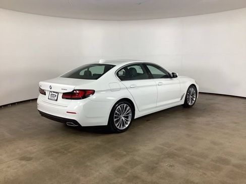 Used 2022 BMW 530i xDrive w/ Convenience Package AWD/4WD image 5