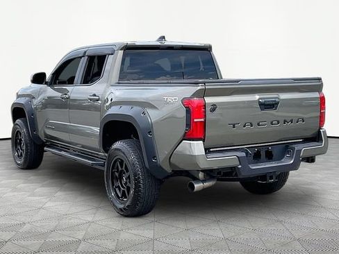 Used 2025 Toyota Tacoma TRD Sport RWD image 4