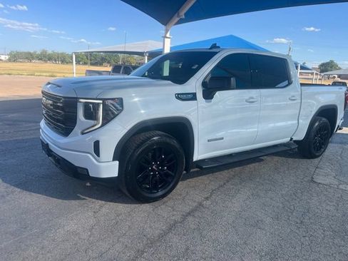 Used 2024 GMC Sierra 1500 Elevation w/ X31 Off-Road Package AWD/4WD image 1