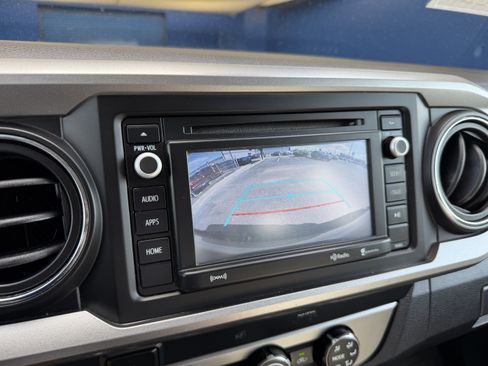 Used 2019 Toyota Tacoma SR5 AWD/4WD image 19