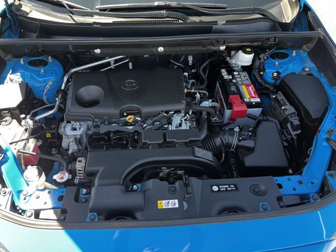 Certified 2021 Toyota RAV4 LE w/ Carpet Mat Package (TMS) image 11