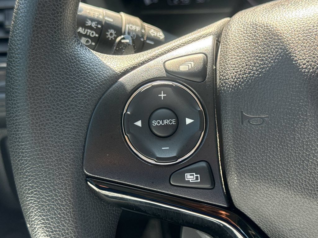 Used 2021 Honda HR-V EX image 30