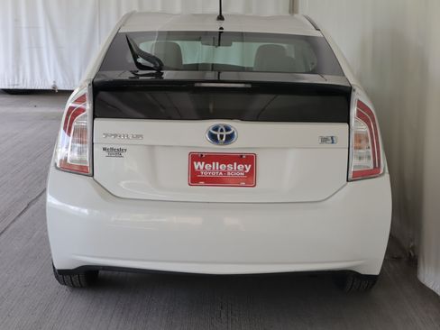 Used 2012 Toyota Prius Two FWD image 22