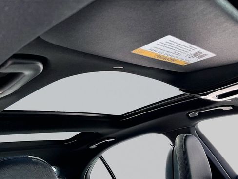 Used 2023 Mercedes-Benz C 300 Sedan image 25