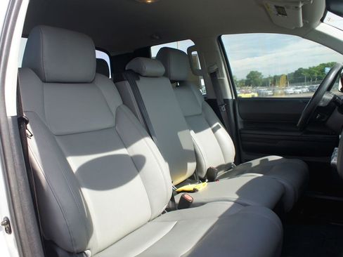 Used 2018 Toyota Tundra SR RWD image 17
