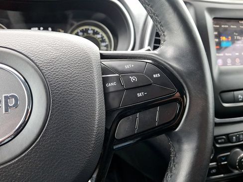 Used 2020 Jeep Cherokee Latitude Plus AWD/4WD image 20