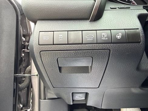 Used 2024 Toyota Camry SE FWD image 26