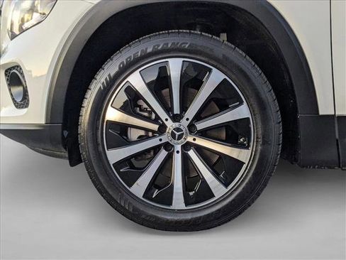 Used 2021 Mercedes-Benz GLB 250 4MATIC image 24