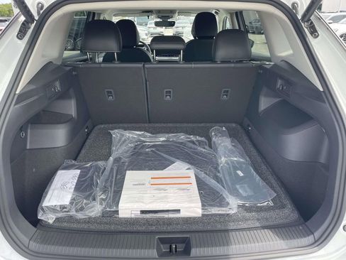 New 2026 Volkswagen Tiguan SE AWD/4WD image 22