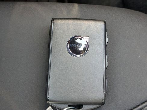 New 2026 Volvo XC60 B5 Core AWD/4WD image 31