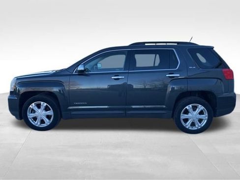 Used 2017 GMC Terrain SLE w/ Chrome Edition image 4