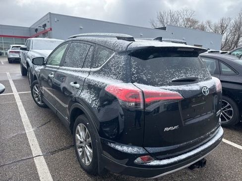 Used 2018 Toyota RAV4 Limited w/ Advanced Technology Package image 7