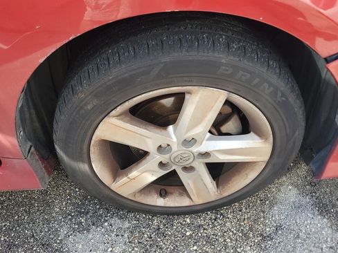 Used 2013 Toyota Camry SE image 10