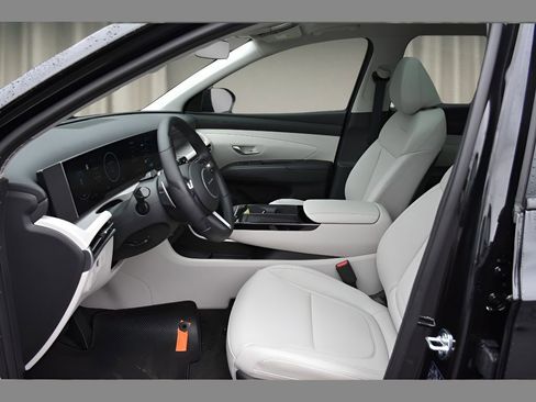 New 2025 Hyundai Tucson SEL image 10