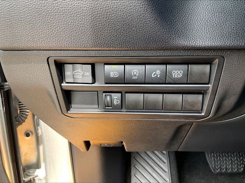Used 2022 Toyota Tundra SR5 AWD/4WD image 34