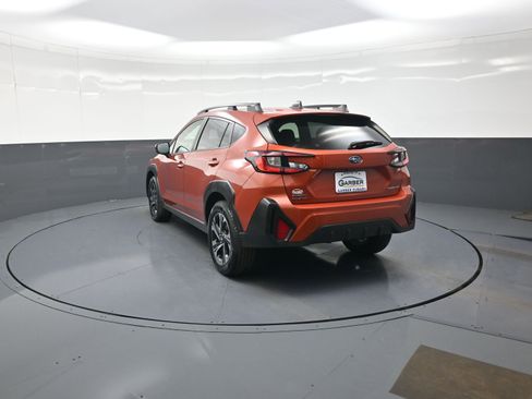 Used 2024 Subaru Crosstrek 2.0i Premium image 5