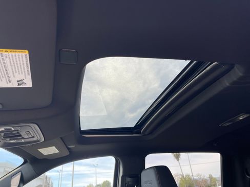 New 2026 GMC Sierra 2500 AT4 w/ AT4 Premium Plus Package image 13