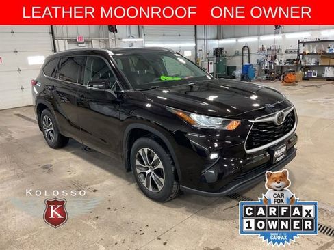 Used 2020 Toyota Highlander XLE image 1