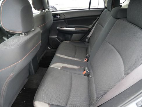 Used 2017 Subaru Crosstrek 2.0i Premium w/ Moonroof Package AWD/4WD image 24