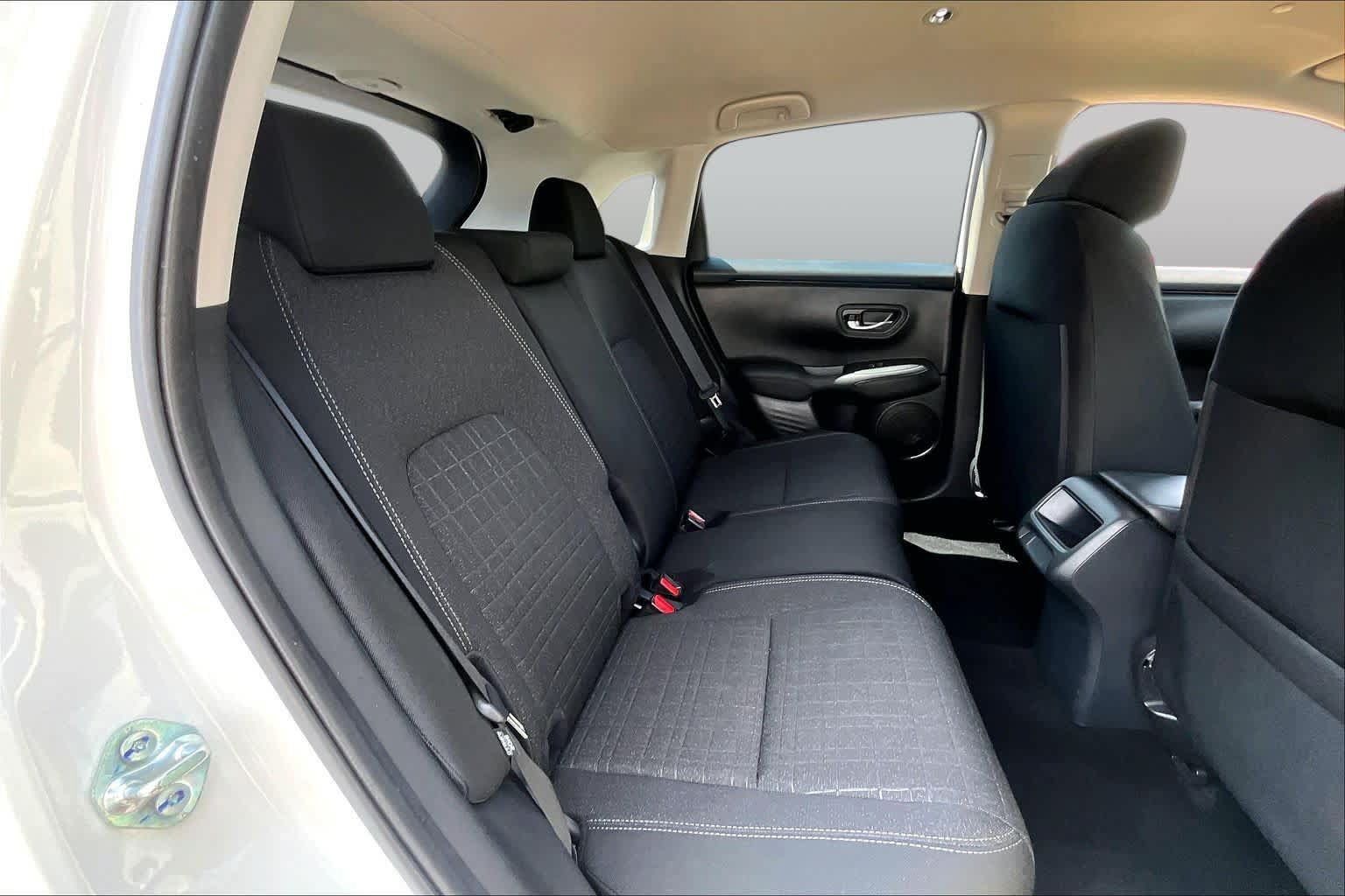 Used 2025 Honda HR-V LX image 21