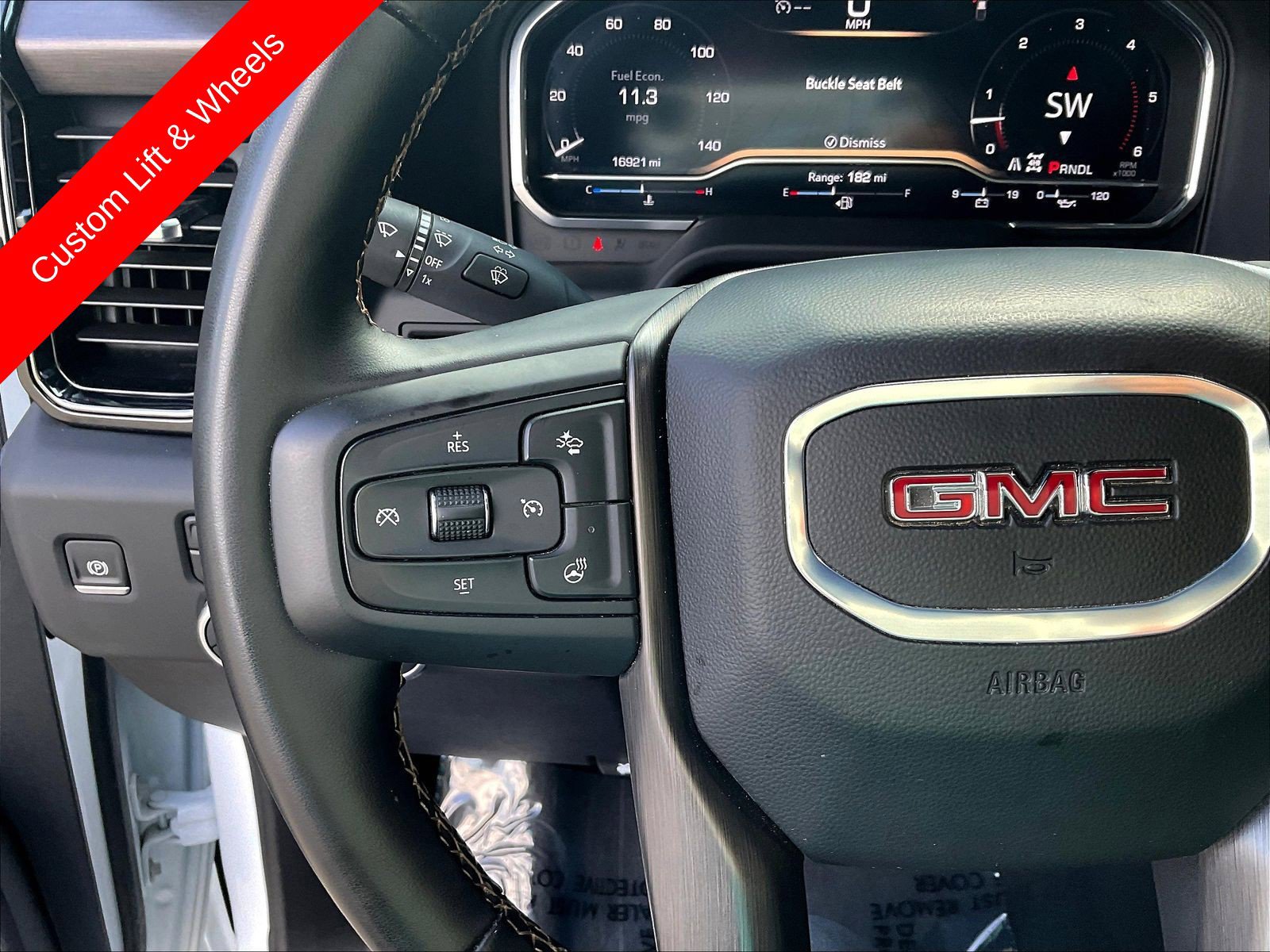 Used 2025 GMC Sierra 2500 AT4 AWD/4WD image 14