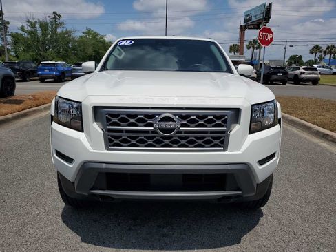 Used 2023 Nissan Frontier SV w/ Technology Package AWD/4WD image 9