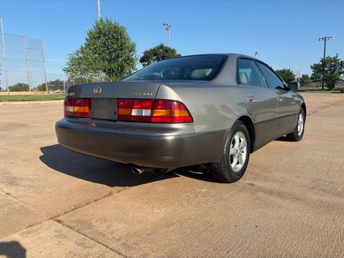 Used 1999 Lexus ES 330 image 22