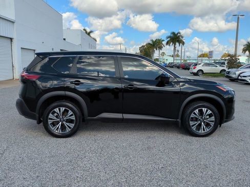 Certified 2023 Nissan Rogue SV image 4