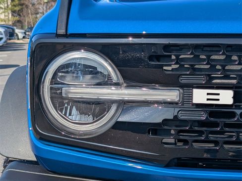 Used 2023 Ford Bronco Wildtrak image 10