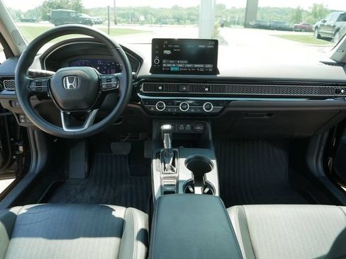 Used 2022 Honda Civic Touring image 22