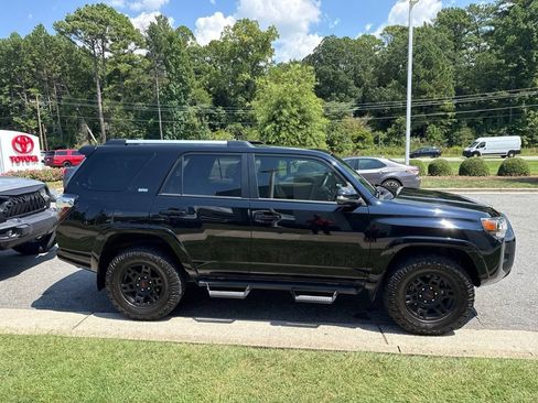 Used 2021 Toyota 4Runner SR5 Premium AWD/4WD image 6