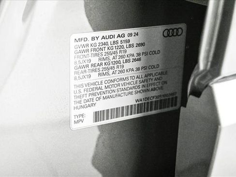 Certified 2025 Audi Q3 2.0T Premium w/ Convenience Package image 26