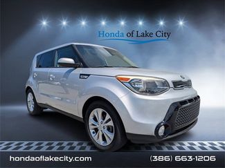 Used 2016 Kia Soul + image 1