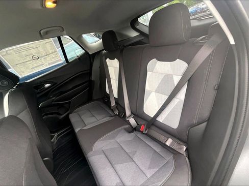New 2026 Chevrolet Trax LS w/ LS Convenience Package FWD image 10
