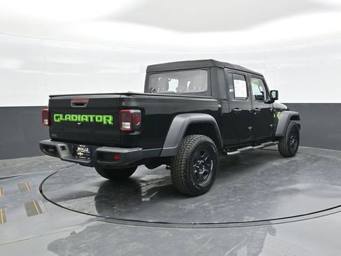 Used 2023 Jeep Gladiator Sport AWD/4WD image 6