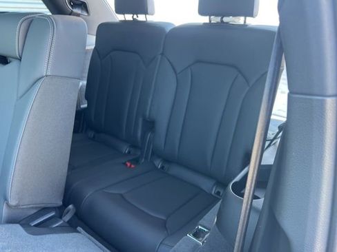 Used 2025 Audi Q7 2.0T Premium w/ Convenience Plus Package image 32