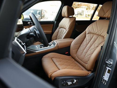 New 2026 BMW X7 xDrive40i w/ M Sport Package image 23