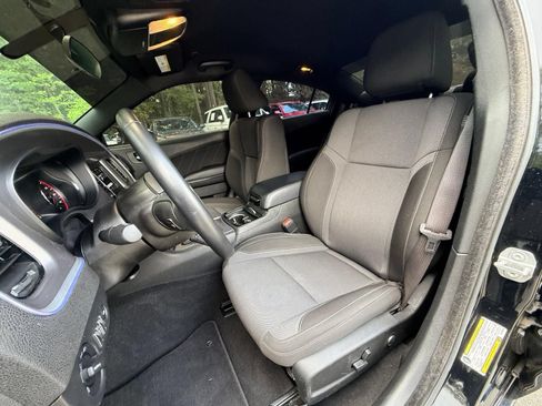 Used 2022 Dodge Charger SXT w/ Blacktop Package RWD image 20