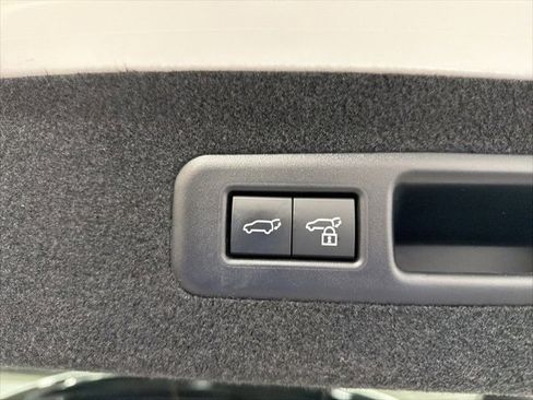 Used 2022 Lexus RX 350L FWD w/ Premium Package image 39