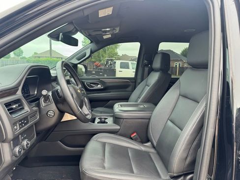Used 2024 Chevrolet Tahoe LT w/ Luxury Package RWD image 10