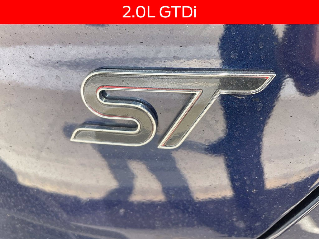 Used 2017 Ford Focus ST w/ Equipment Group 401A FWD image 5