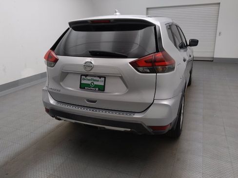 Used 2018 Nissan Rogue S FWD image 7