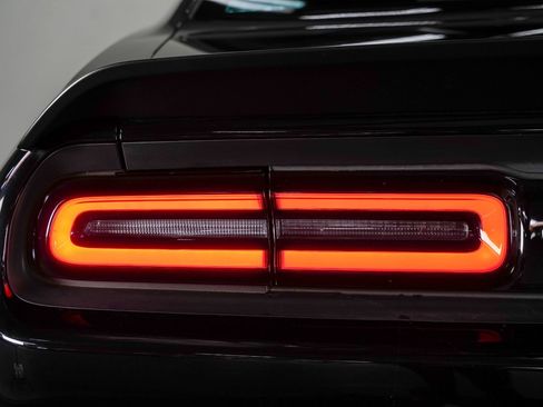 Used 2023 Dodge Challenger SRT Hellcat RWD image 18