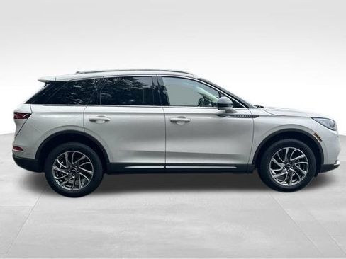 Used 2022 Lincoln Corsair AWD w/ Equipment Group 101A image 7