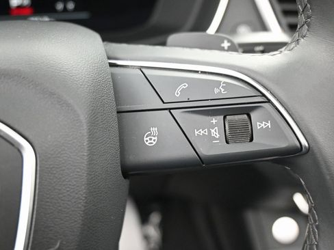 Used 2025 Audi Q5 2.0T Premium image 22