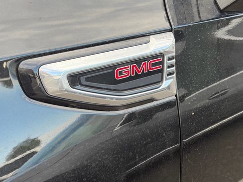 Used 2025 GMC Yukon Denali AWD/4WD image 7