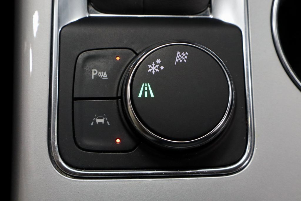Used 2024 Chevrolet Blazer LT w/ Convenience Package FWD image 34