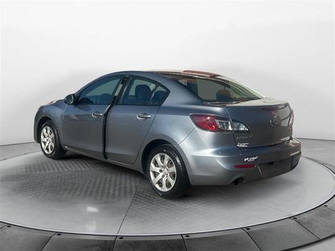 Used 2013 MAZDA MAZDA3 i Sport image 3